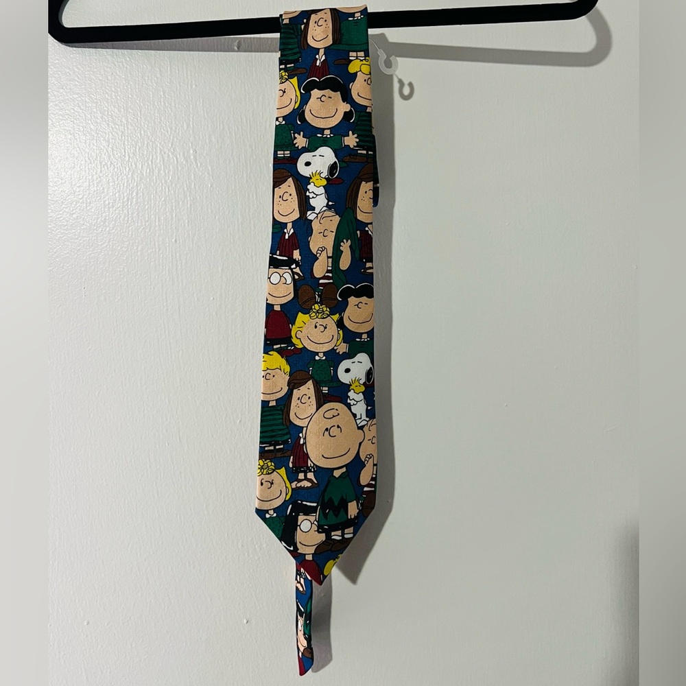 Vintage Peanuts Gang I Need All the Friends I Can Get Silk NeckTie Charlie Brown